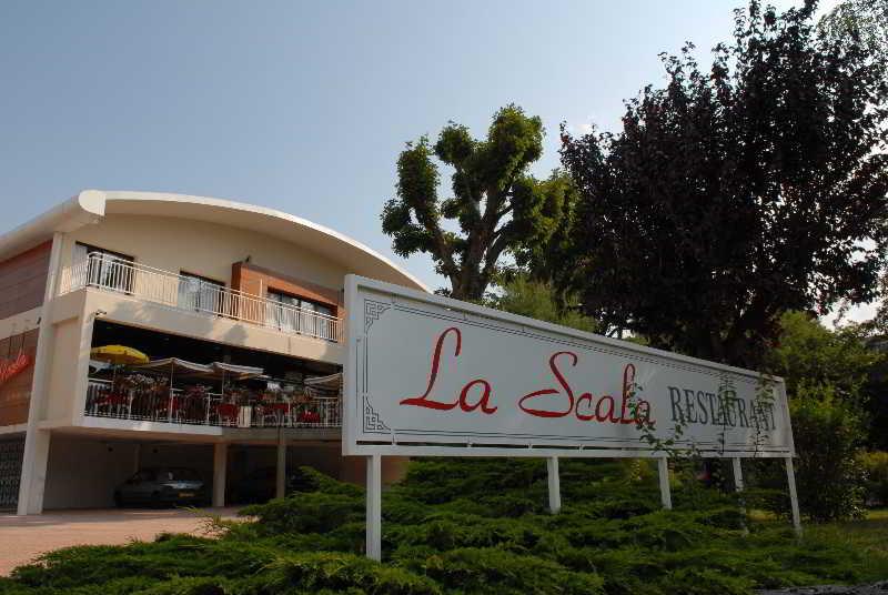 Hotel La Scala Pithiviers Eksteriør billede