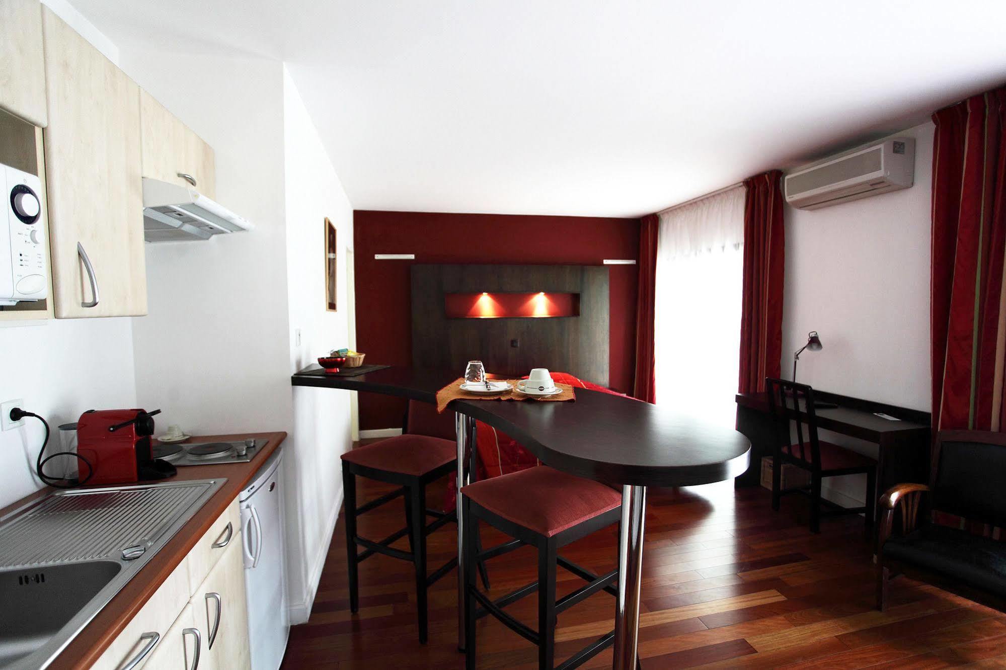 Hotel La Scala Pithiviers Eksteriør billede